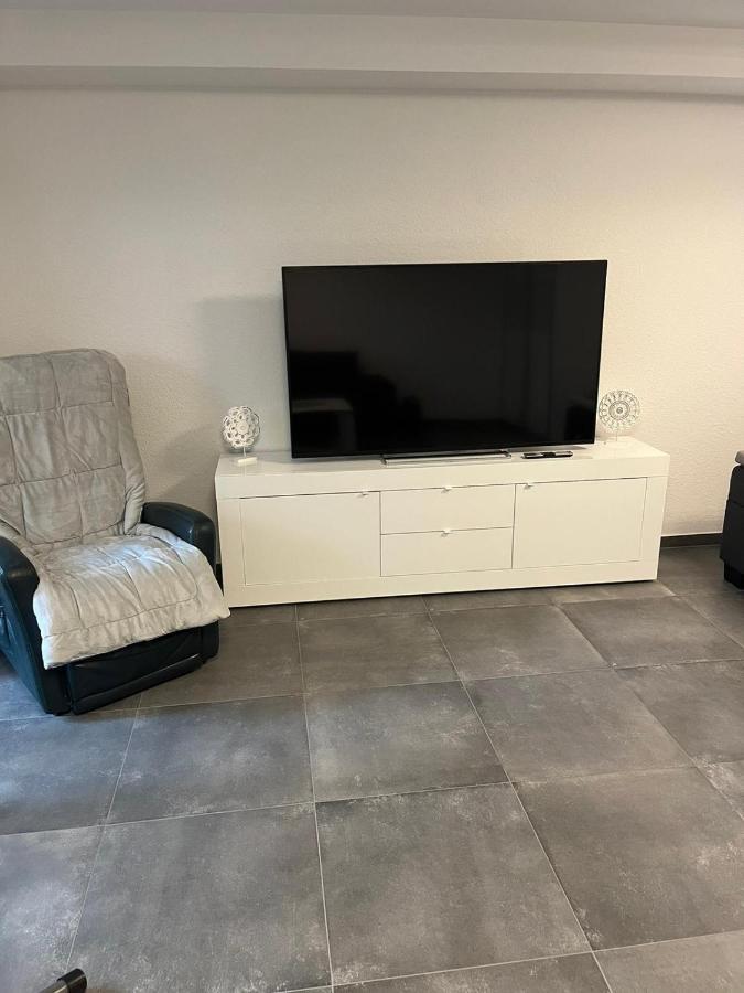 Ferienwohnung Emilia Кёльн Экстерьер фото